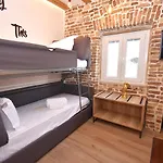 아파트 Murofinto Homes