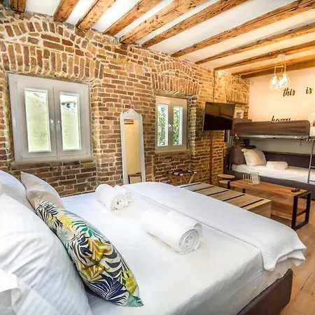 Murofinto Homes Apartment