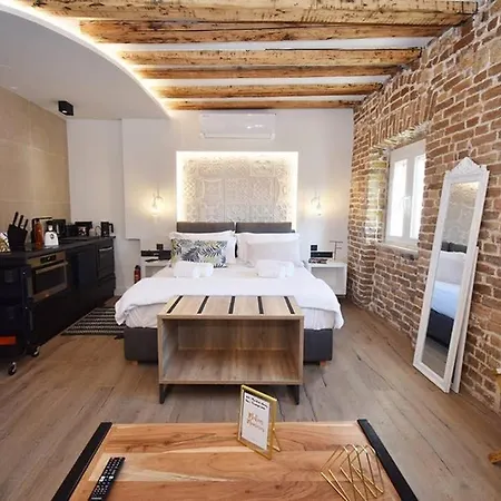 Murofinto Homes Corfu (city)